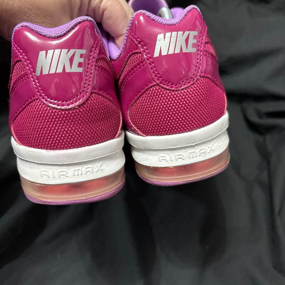 Nike Women's Air Max Fusion Fuchsia and Lavender Sneakers - Picture 3 of 9